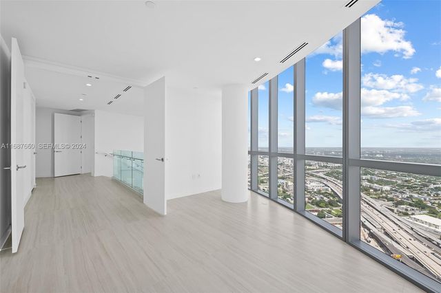 851 NE 1st Avenue PH 5700, Miami, FL 33132