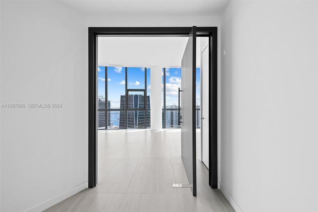851 NE 1st Avenue PH 5700, Miami, FL 33132