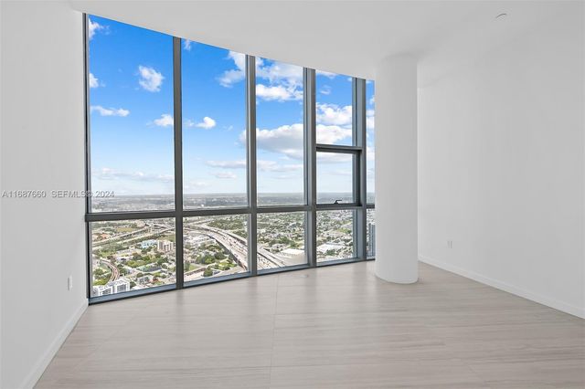 851 NE 1st Avenue PH 5700, Miami, FL 33132