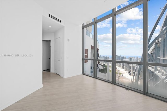 851 NE 1st Avenue PH 5700, Miami, FL 33132