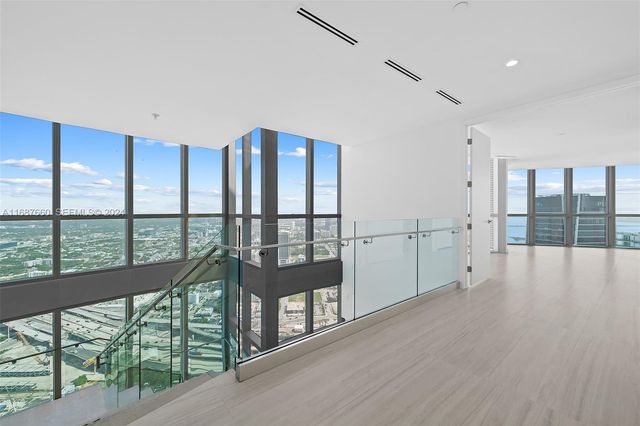 851 NE 1st Avenue PH 5700, Miami, FL 33132