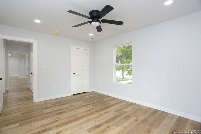 242 Babcock Rd, San Antonio, TX 78201