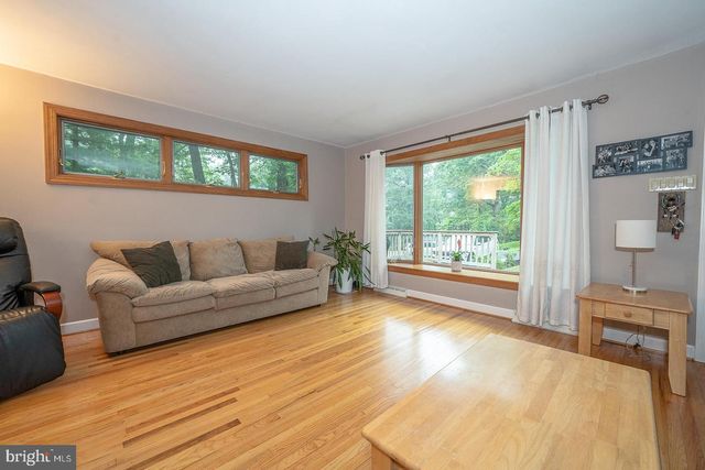 643 CRESTWOOD ROAD, Wayne, PA 19087