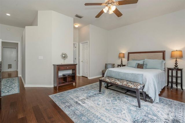 5633 GLENCREST BOULEVARD, Tampa, FL 33625