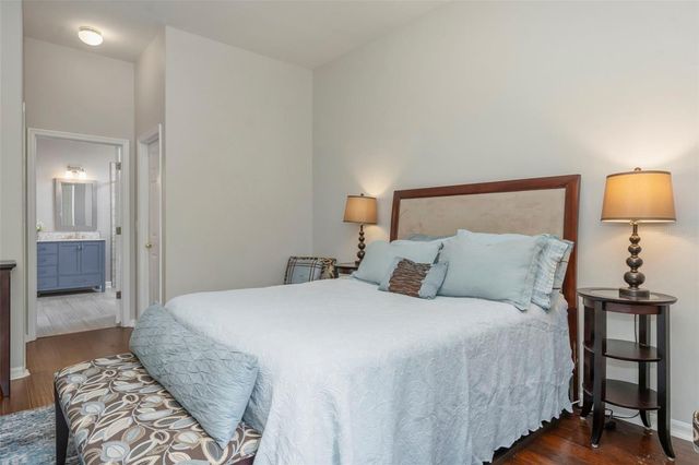 5633 GLENCREST BOULEVARD, Tampa, FL 33625