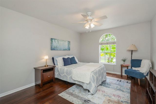 5633 GLENCREST BOULEVARD, Tampa, FL 33625