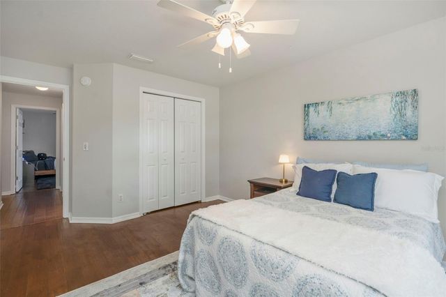 5633 GLENCREST BOULEVARD, Tampa, FL 33625
