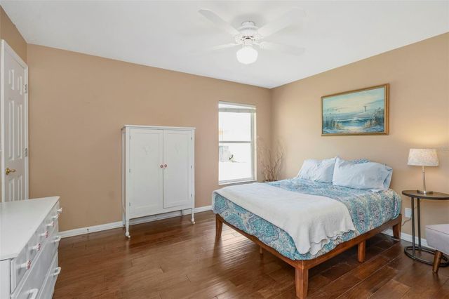 5633 GLENCREST BOULEVARD, Tampa, FL 33625
