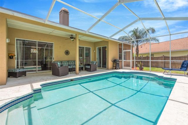 5633 GLENCREST BOULEVARD, Tampa, FL 33625