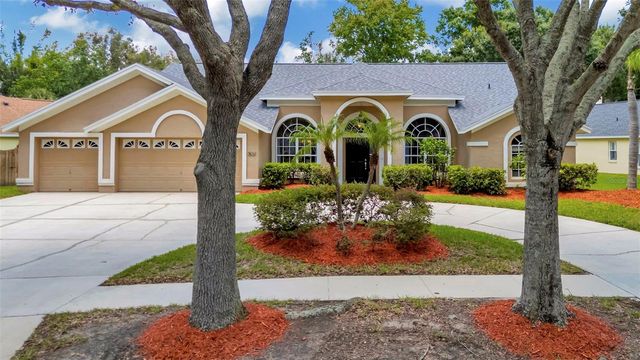 5633 GLENCREST BOULEVARD, Tampa, FL 33625