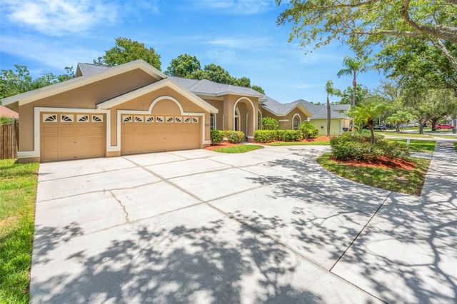 5633 GLENCREST BOULEVARD, Tampa, FL 33625