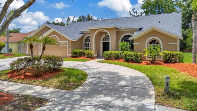 5633 GLENCREST BOULEVARD, Tampa, FL 33625