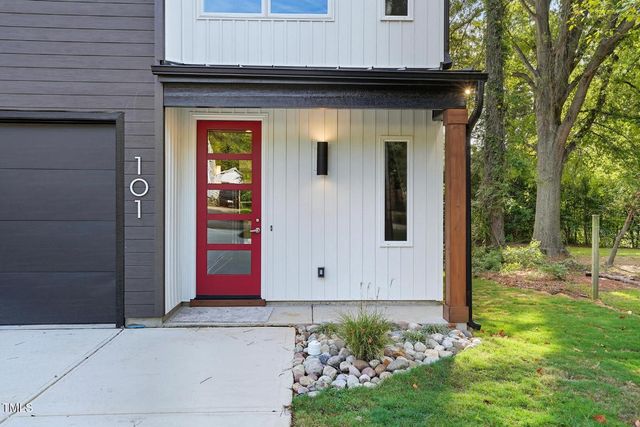 304 N King Charles Road 101, Raleigh, NC 27610