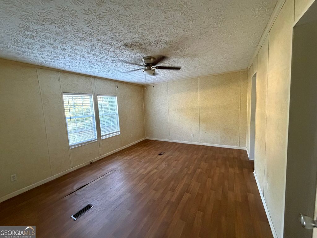 206 Benifield Drive, Lavonia, GA 30553 — photo 4
