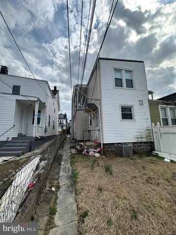 1942 NORTH ST, Harrisburg, PA 17103