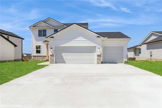 3010 6th Avenue SW, Altoona, IA 50009