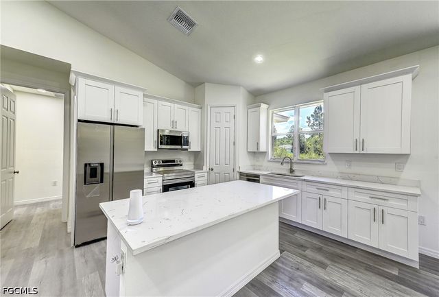 3515 58th ST W, Lehigh Acres, FL 33971