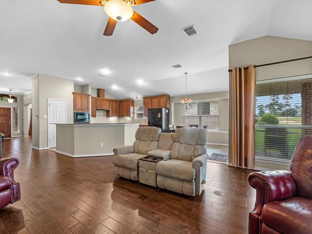 19019 Relay Rd, Humble, TX 77346