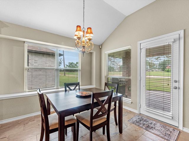 19019 Relay Rd, Humble, TX 77346