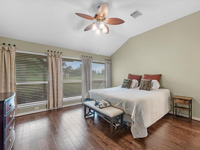 19019 Relay Rd, Humble, TX 77346