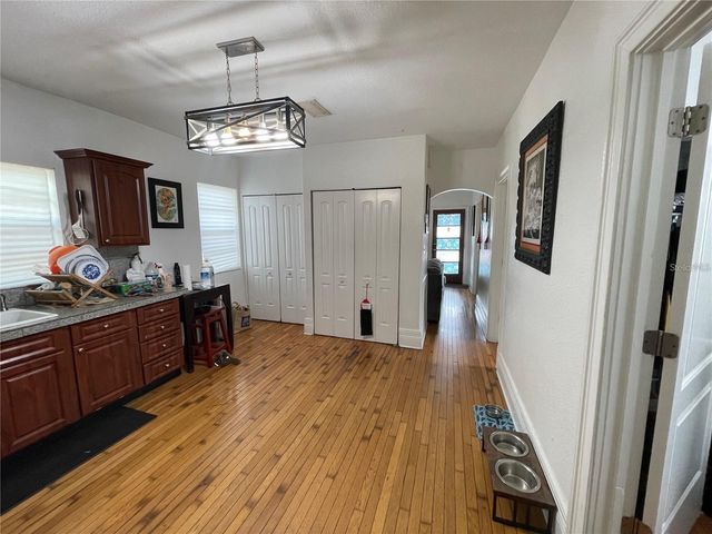 2312 E 9TH AVENUE, Tampa, FL 33605