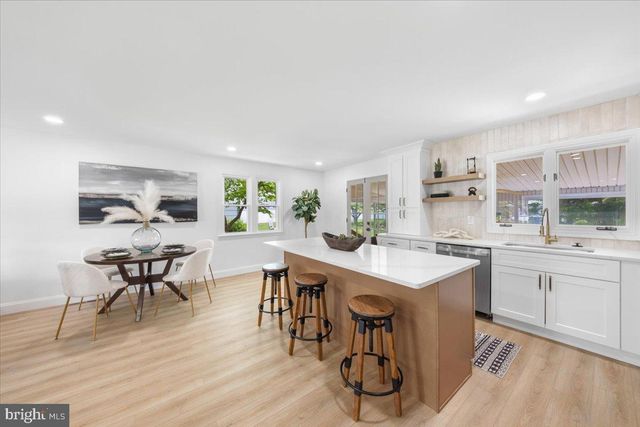 153 VALLEY RUN DR, Cherry Hill, NJ 08002