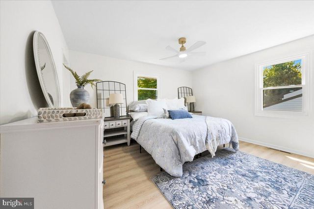 153 VALLEY RUN DR, Cherry Hill, NJ 08002