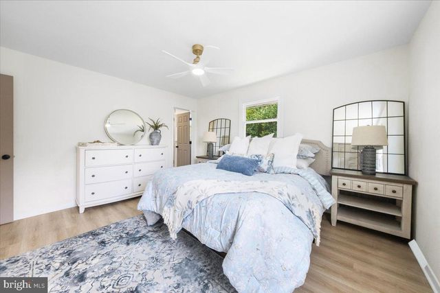 153 VALLEY RUN DR, Cherry Hill, NJ 08002