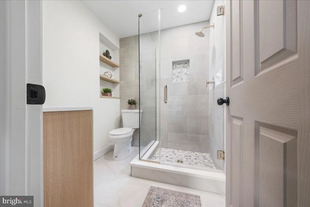 153 VALLEY RUN DR, Cherry Hill, NJ 08002