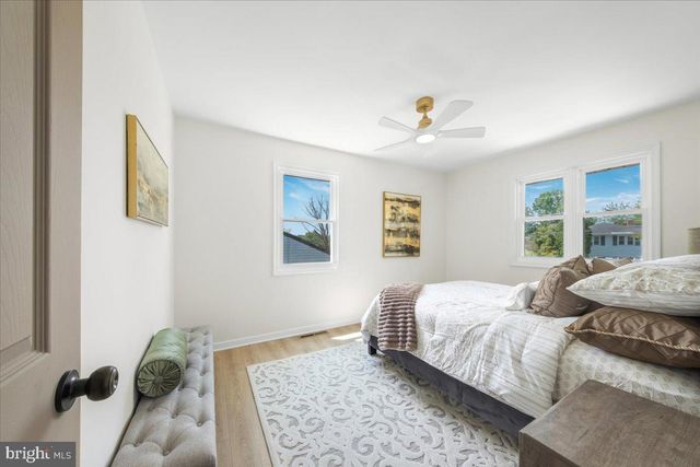 153 VALLEY RUN DR, Cherry Hill, NJ 08002