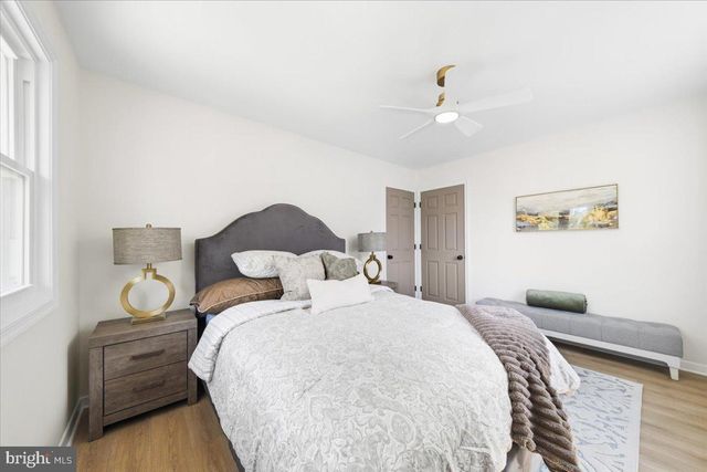 153 VALLEY RUN DR, Cherry Hill, NJ 08002