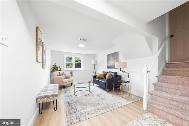 153 VALLEY RUN DR, Cherry Hill, NJ 08002