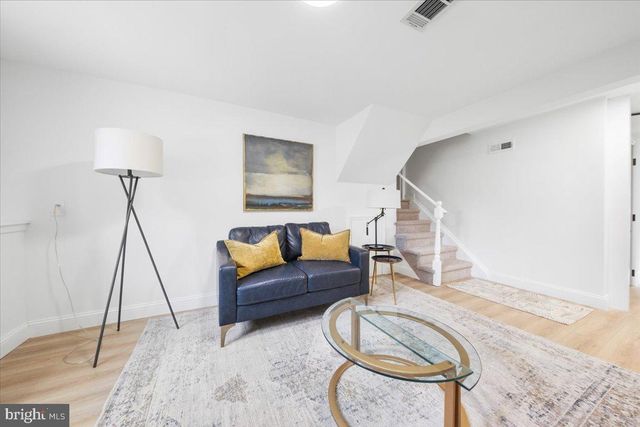 153 VALLEY RUN DR, Cherry Hill, NJ 08002