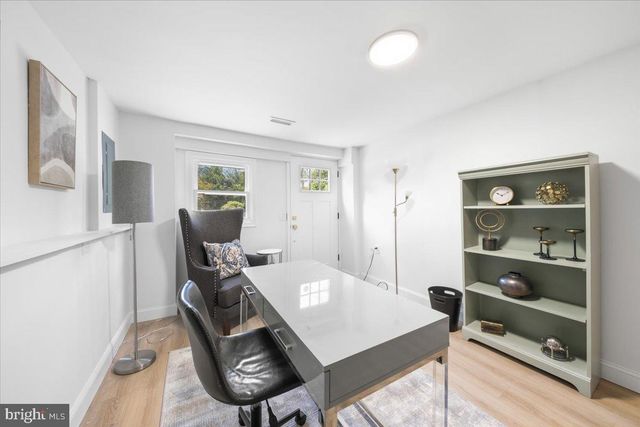 153 VALLEY RUN DR, Cherry Hill, NJ 08002