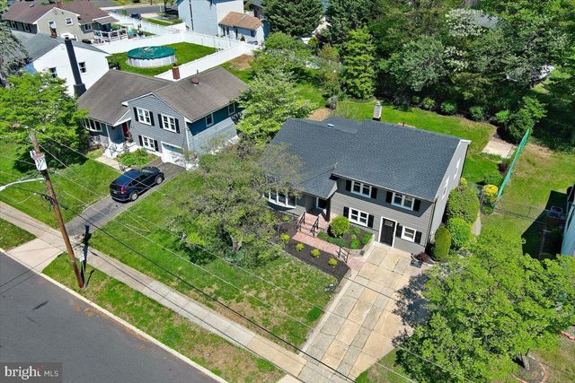 153 VALLEY RUN DR, Cherry Hill, NJ 08002