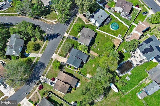 153 VALLEY RUN DR, Cherry Hill, NJ 08002