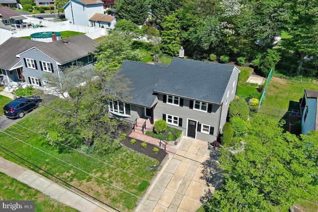 153 VALLEY RUN DR, Cherry Hill, NJ 08002