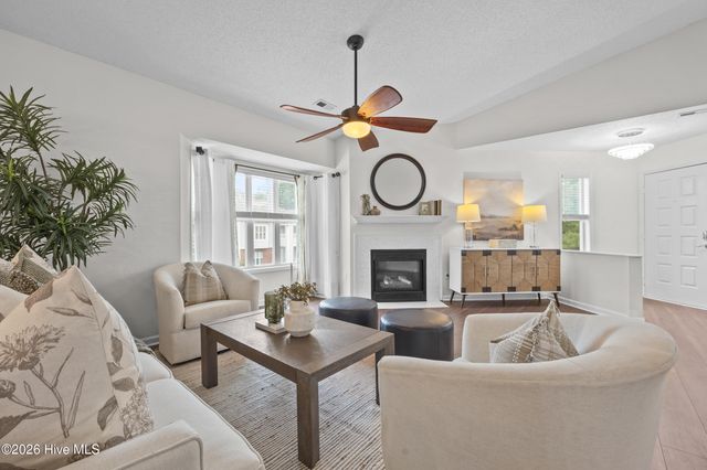 4109 Breezewood Drive 204, Wilmington, NC 28412
