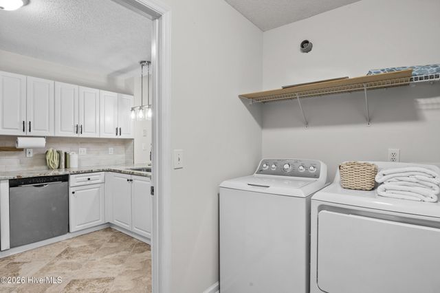 4109 Breezewood Drive 204, Wilmington, NC 28412