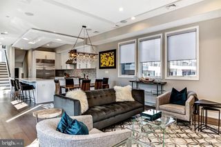 305 GREEN ST, Philadelphia, PA 19123