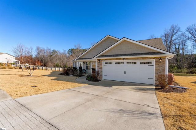 22 Macle Court, Travelers Rest, SC 29690
