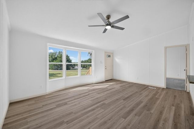 6001 Overbrook Farm Lane, Joshua, TX 76058