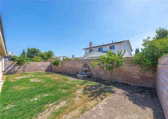 1122 S Peregrine Place, Anaheim, CA 92806