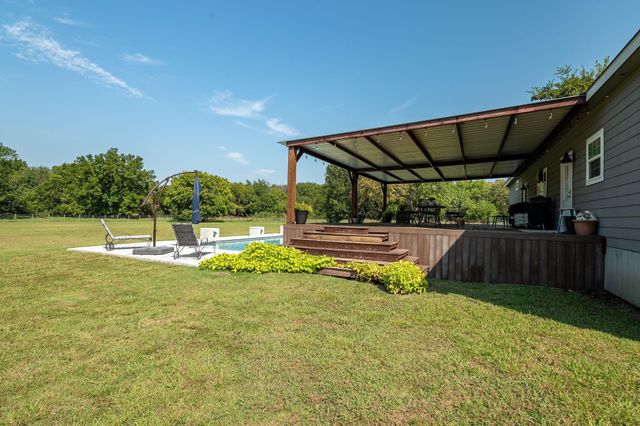1714 County Road 5035, Leonard, TX 75452