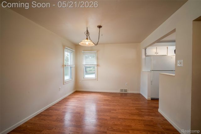420 Wellsboro Street, Walled Lake, MI 48390
