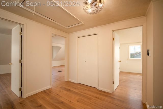 420 Wellsboro Street, Walled Lake, MI 48390