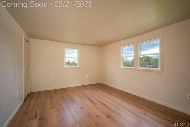 420 Wellsboro Street, Walled Lake, MI 48390