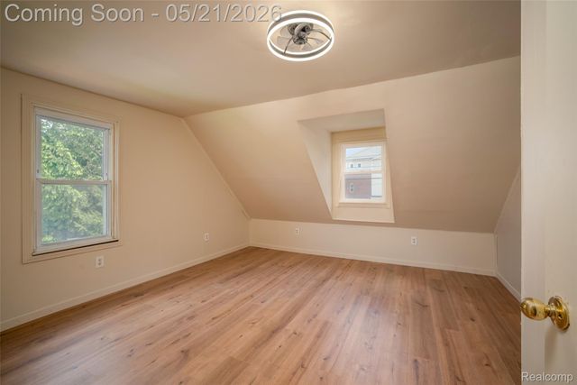 420 Wellsboro Street, Walled Lake, MI 48390