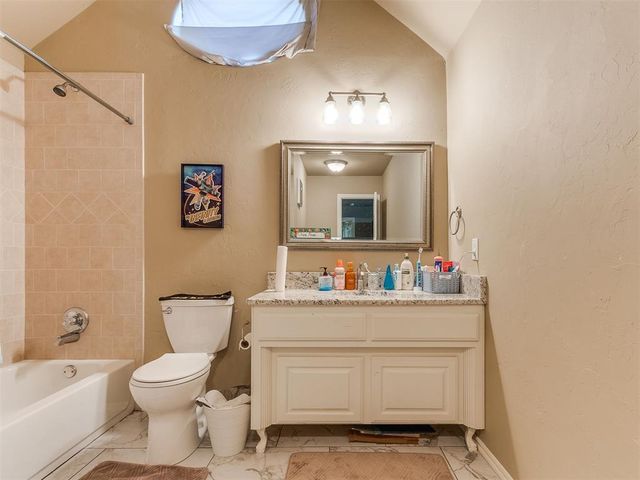 2047 Park Avenue, Newcastle, OK 73065