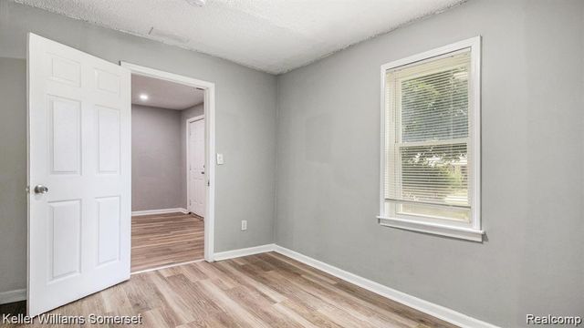 8661 Dodge Avenue, Warren, MI 48089